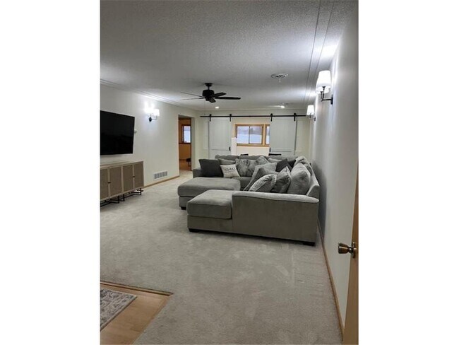 Building Photo - 3933 93rd Ave N