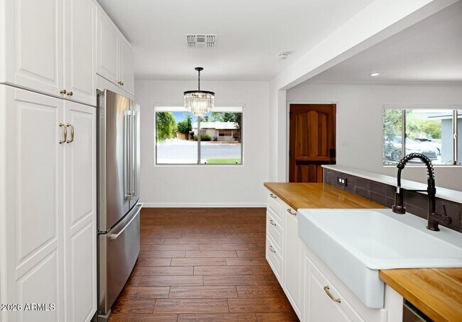 Building Photo - 4228 N 44th Pl