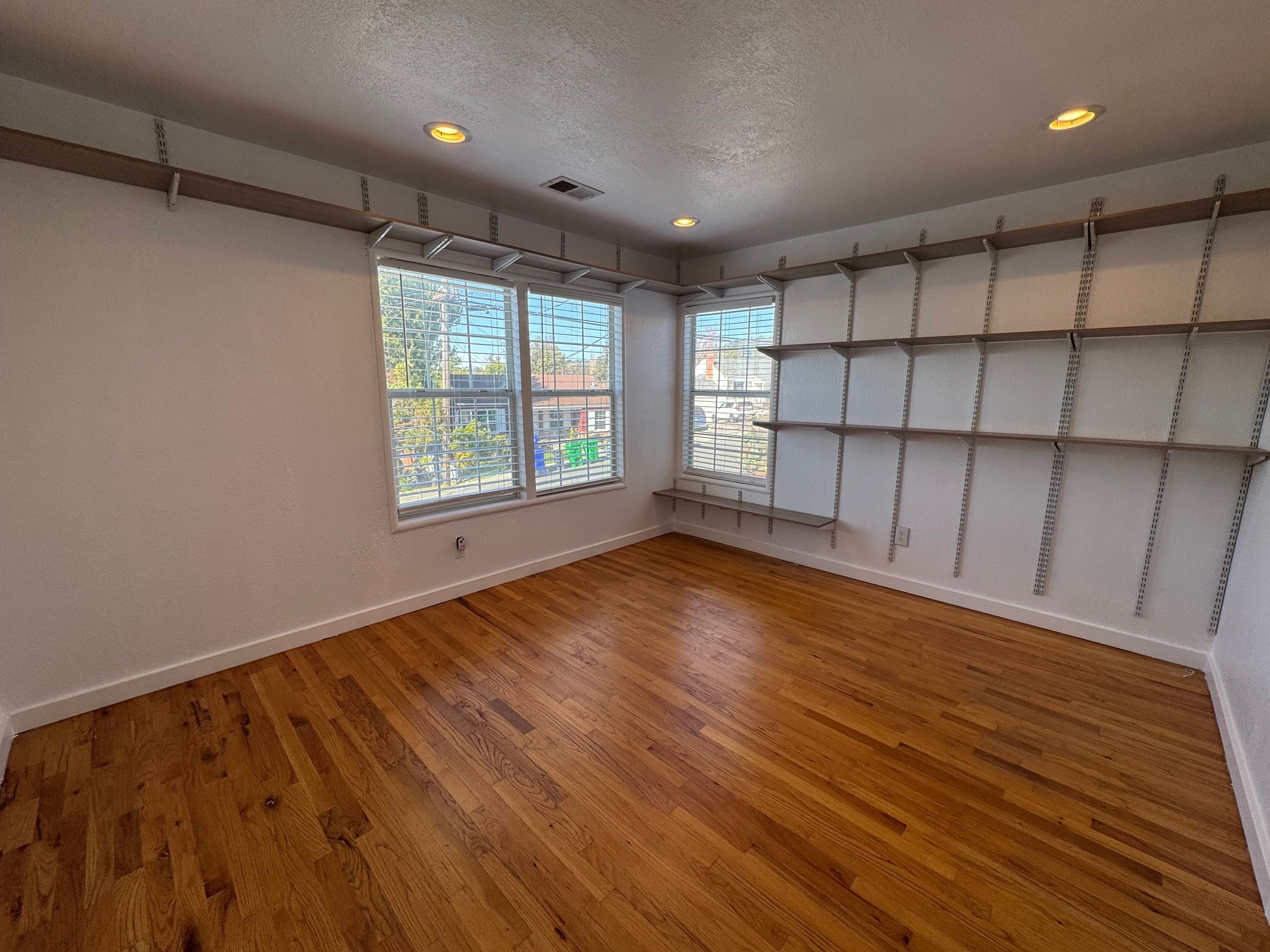 Building Photo - 1968 Manchester Rd