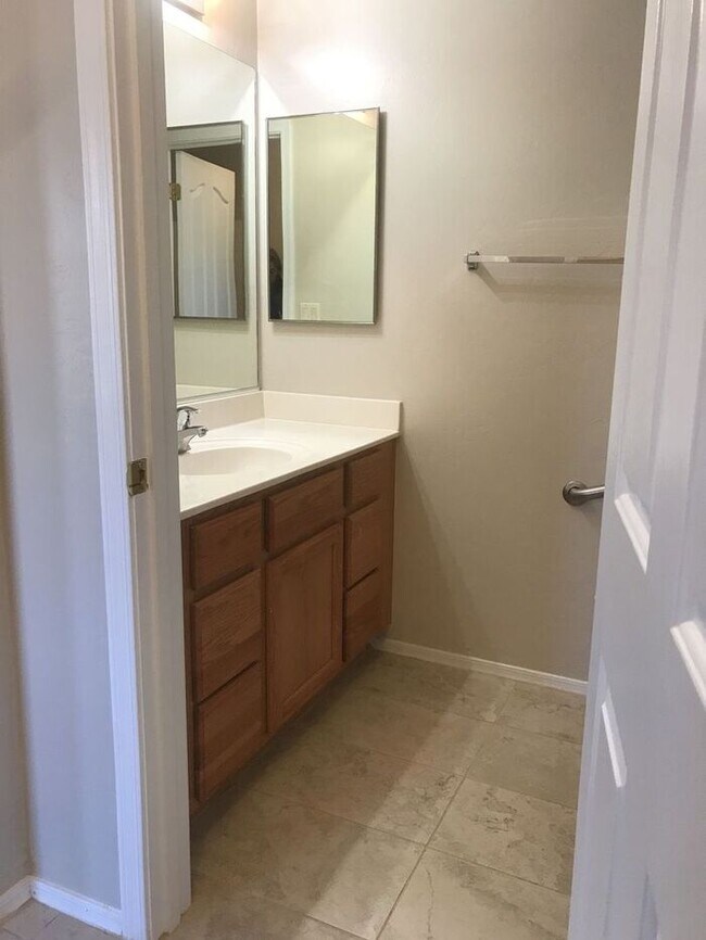 Building Photo - Spacious Marana Living with Loft & Low-Maintenance Appeal