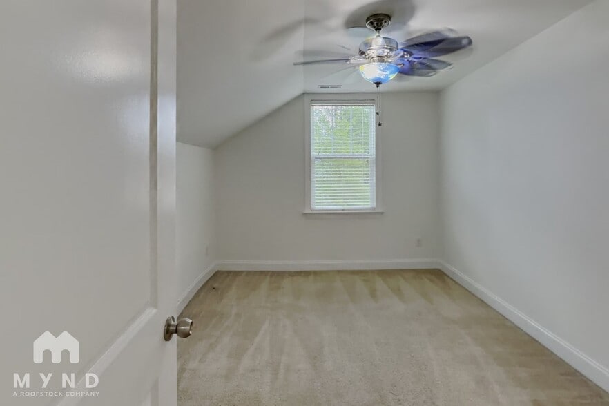 Building Photo - 105 Leesville Loop