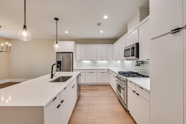 Building Photo - 3094 Banter Dr