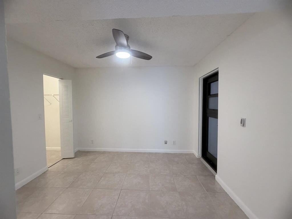 Building Photo - 9955 Westview Dr