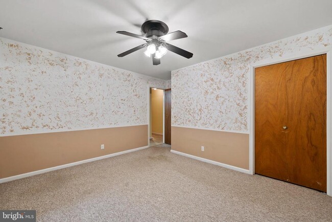 Building Photo - 44604 Smiths Nursery Rd