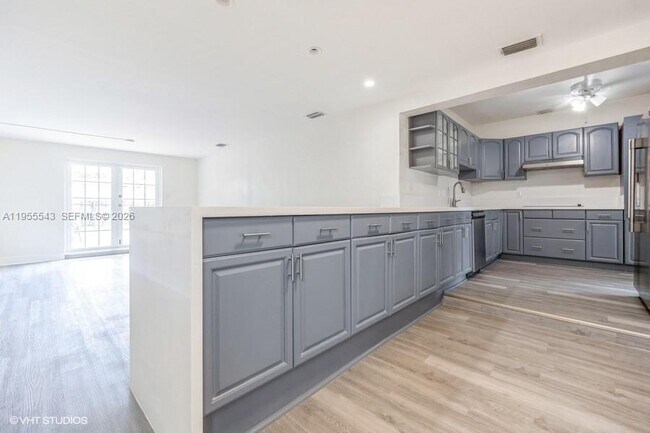 Building Photo - 759 81st St