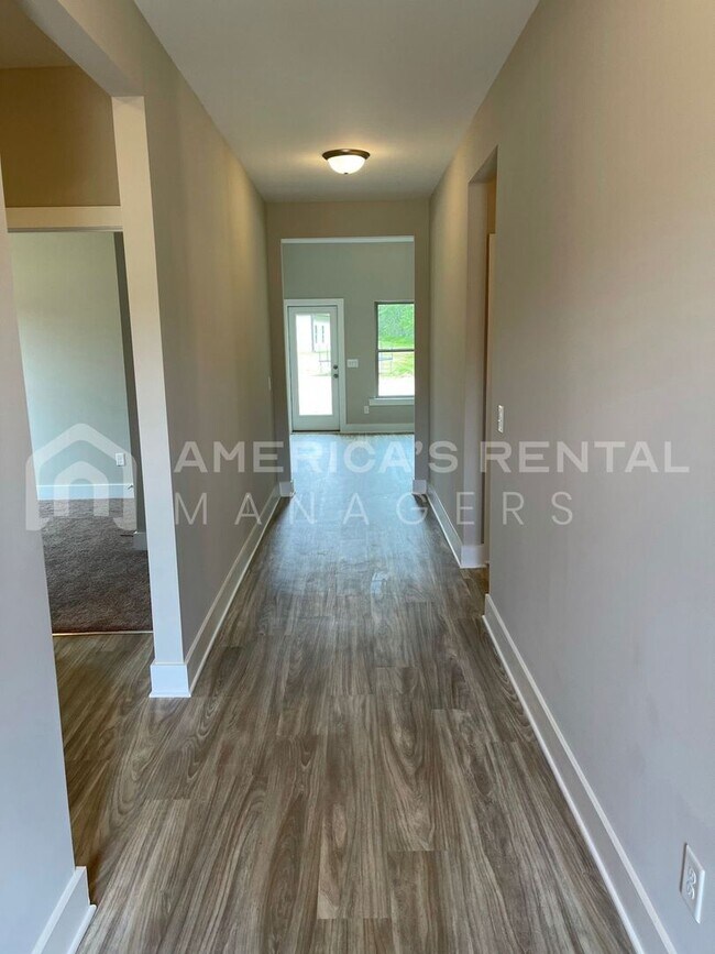 Building Photo - Home for Rent in Brookwood, AL... Available to View Now!!!