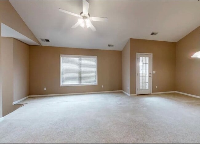 Building Photo - 1358 Mariner Way