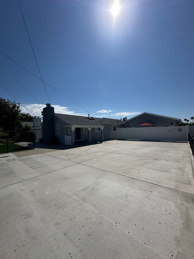 Building Photo - Fletcher Hills/El Cajon 3Br House 1/2 OFF ...