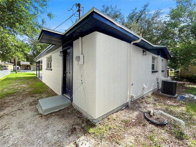 Building Photo - 3006 E Idlewild Ave
