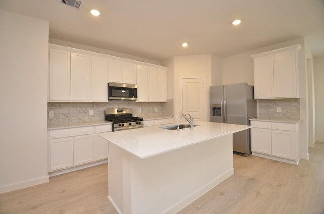 Building Photo - 31103 Warwick Coast Ct