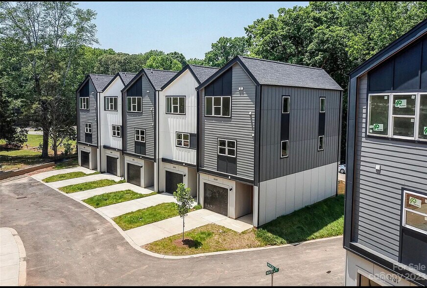 Building Photo - 2015 Mincey St