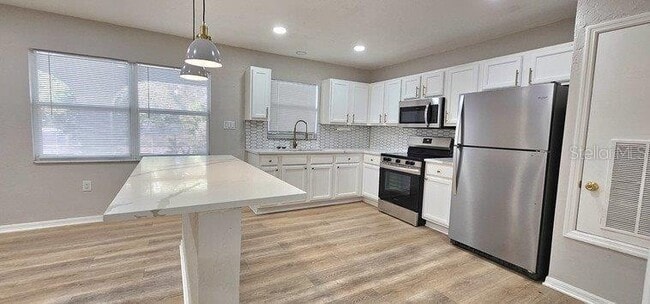 Building Photo - 4387 Sibley Bay St