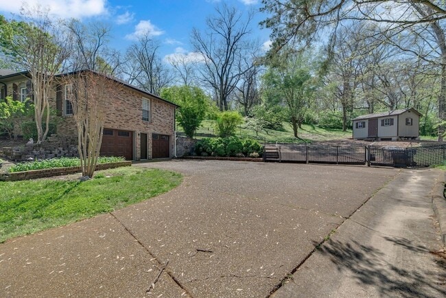 Building Photo - 6112 Frontier Ct