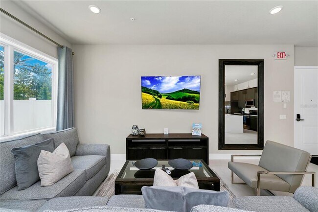Building Photo - 7740 Sandy Ridge Dr