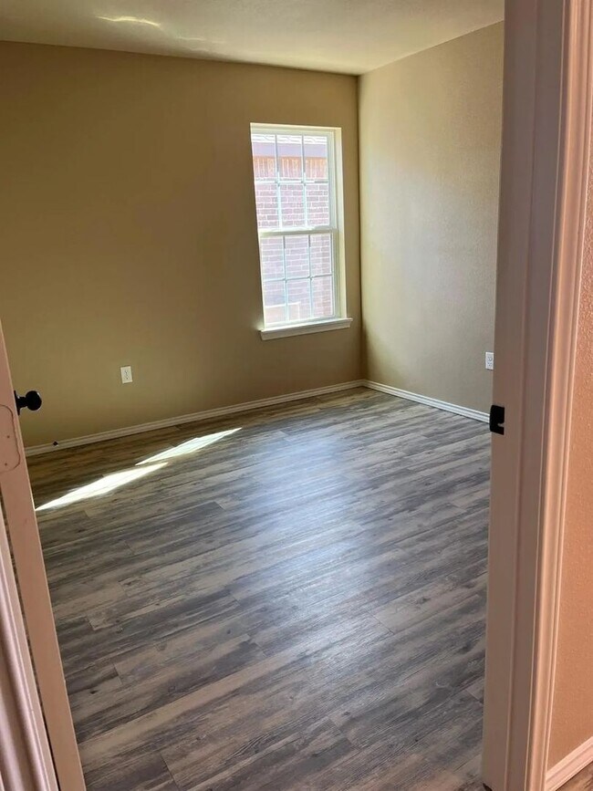 Building Photo - Single Family Home in Cypress Grove