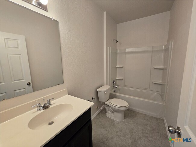 Building Photo - 334 Mistflower