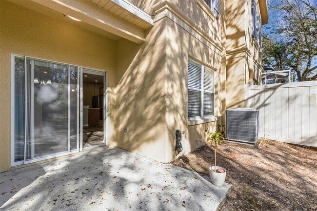 Building Photo - 9306 River Rock Ln