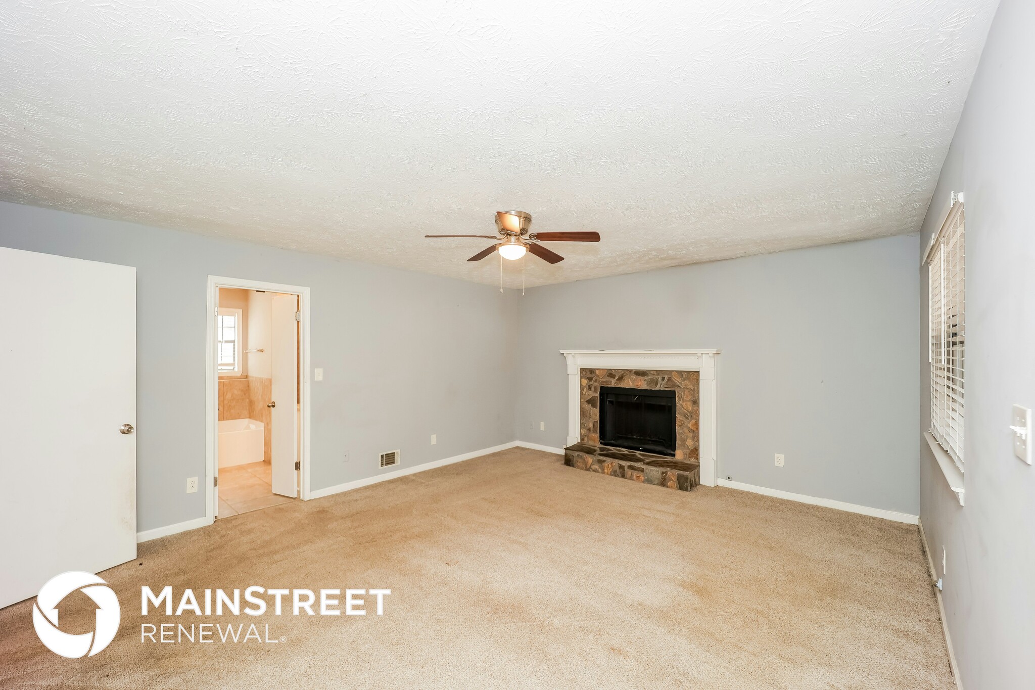 Building Photo - 140 Paces Way