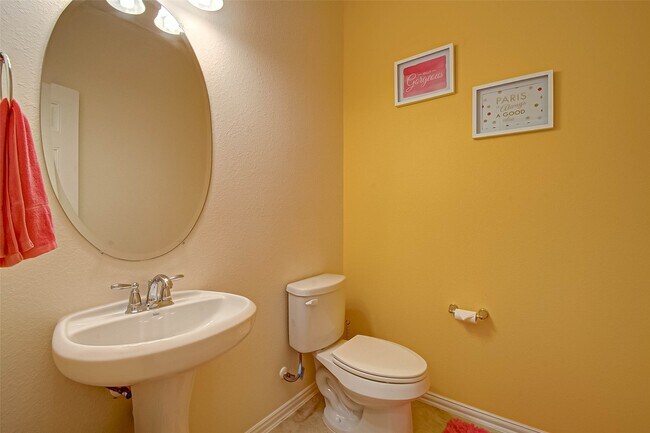 Building Photo - 8219 Peppervine Ct