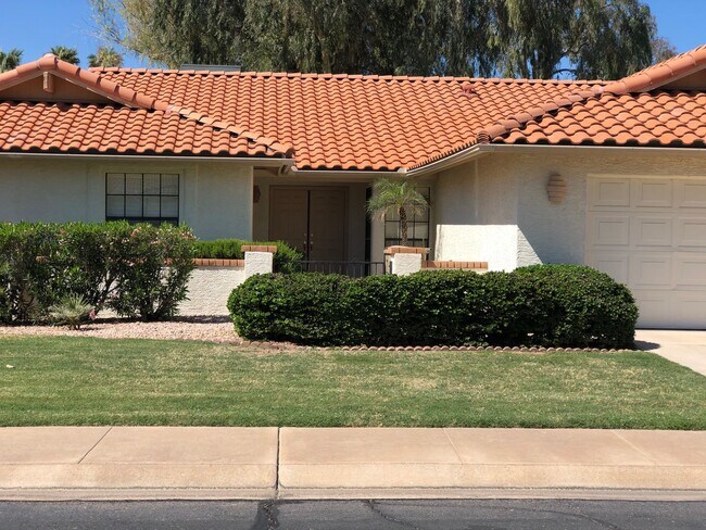 Building Photo - Amazing Golf Course Home in 45+ Active Adult Resort Community!!!  Available for April 16, 2026 th...