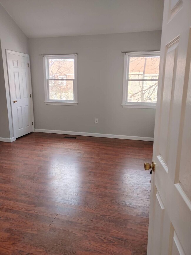 Building Photo - 93 Sentry Way