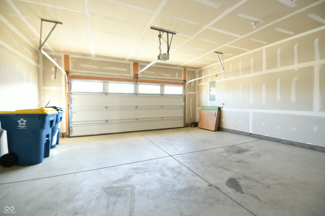 Building Photo - 1567 Jensen Dr