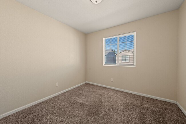 Building Photo - 461 Ashwick Loop