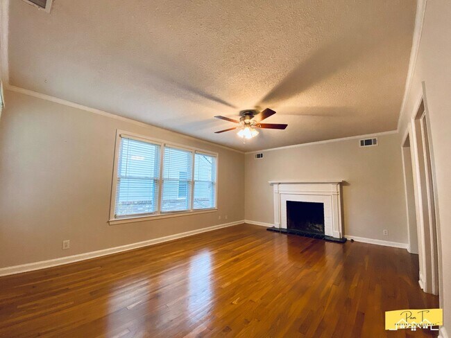 Building Photo - The home you want in Ardsley Park