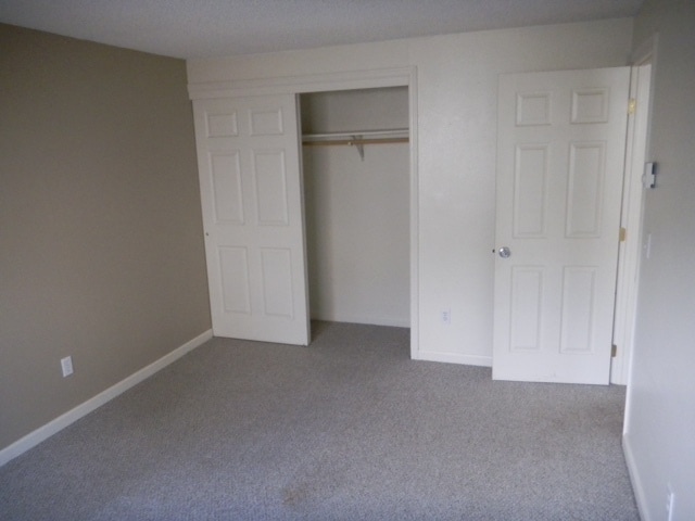 One of two bedrooms w/closets - 1124 SE Umatilla St