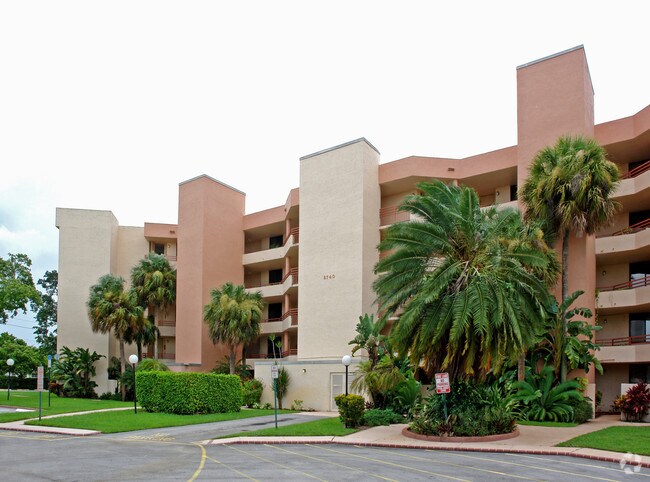 Building Photo - 8740 NW 40 St Coral Springs, FL 33065