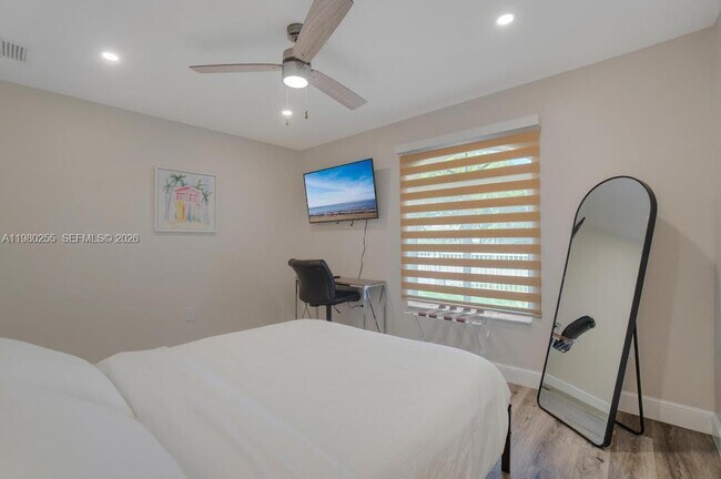 Building Photo - 20560 NW 17th Ave