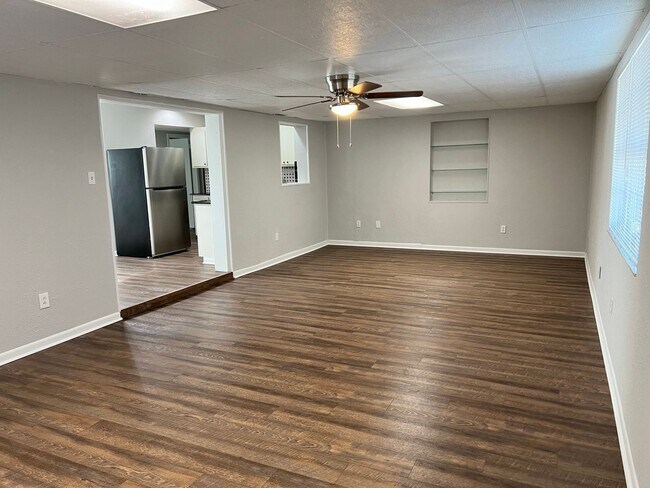 Building Photo - 4903 S 83rd St