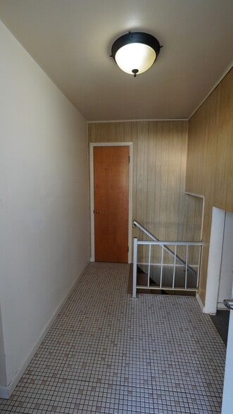 Building Photo - 5 Allandale Dr