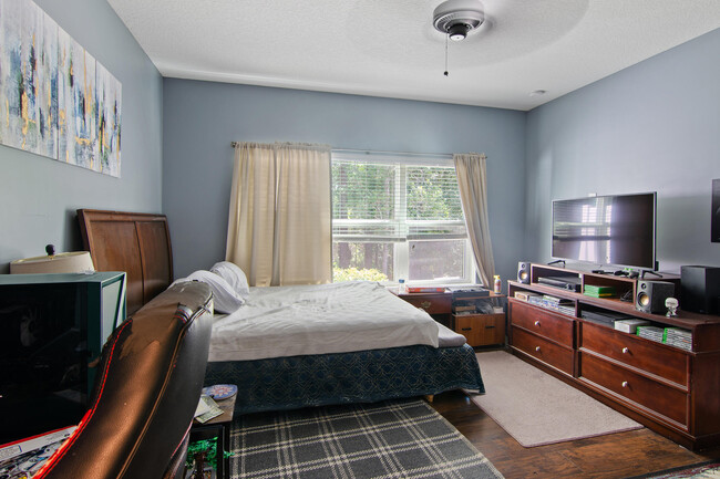 Building Photo - 3268 Chestnut Ridge Way