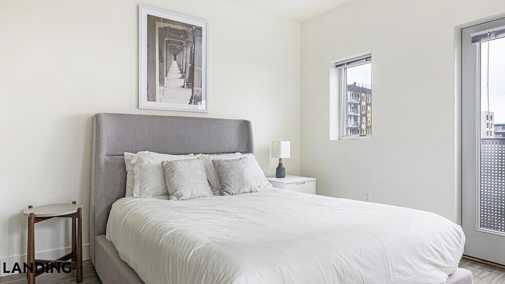 Building Photo - 1430 NW Pettygrove St