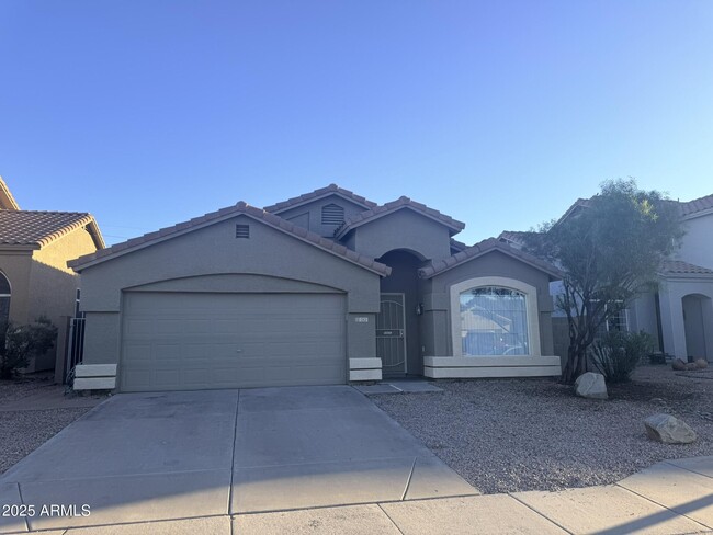 Primary Photo - 1313 W Kesler Ln