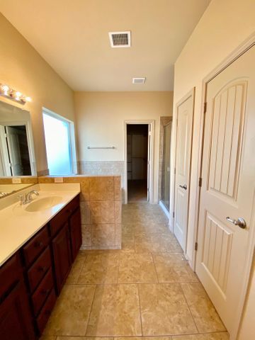 Building Photo - 14277 Desert Sky Dr