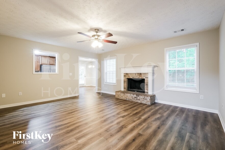 Building Photo - 562 Rachel View Ct