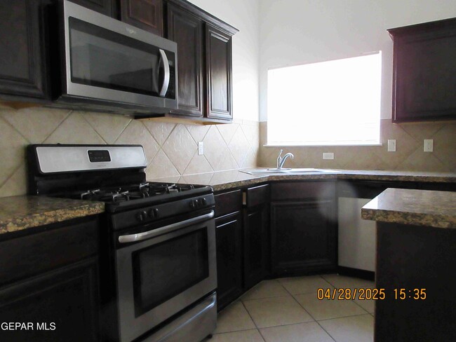 Building Photo - 12769 Ramon Prieto