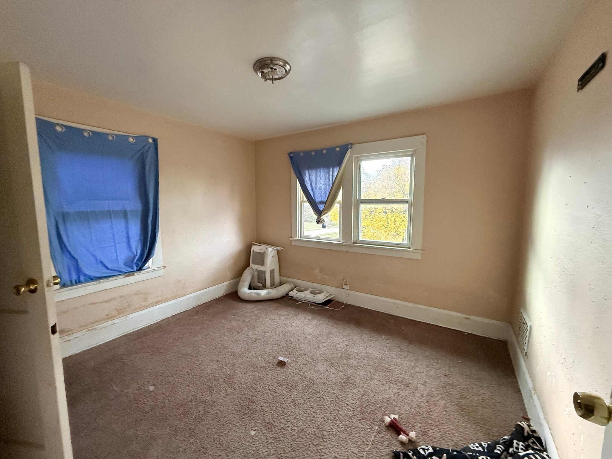 Building Photo - 2747 Rush Blvd