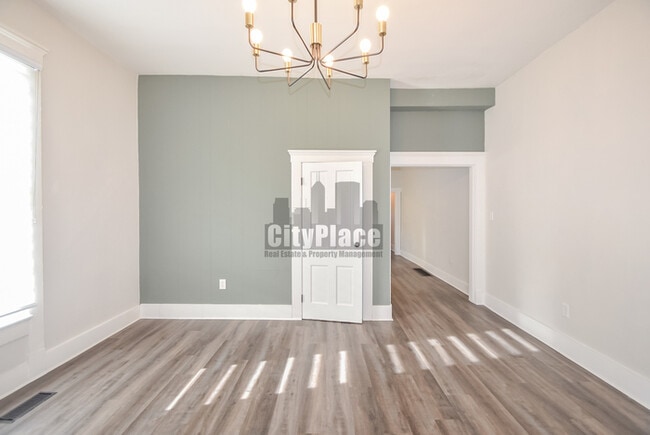 Building Photo - 778 Walnut St