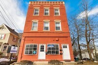 Building Photo - 150 E Main St