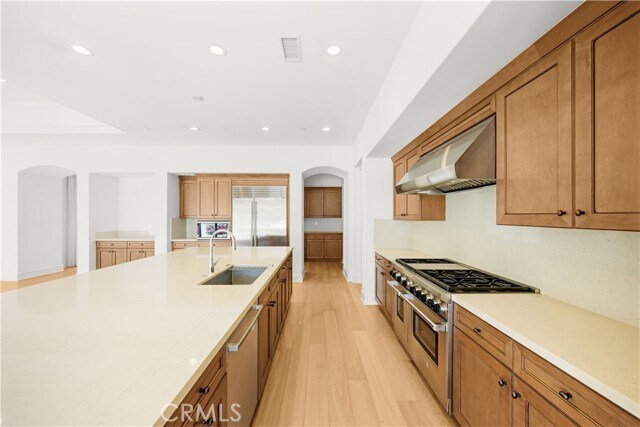 Building Photo - 106 Heavenly