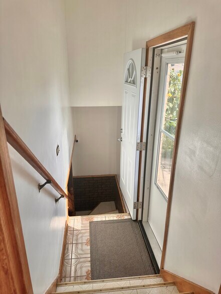 Stairs - Basement or Backyard Acess - 3935 N Odell Ave