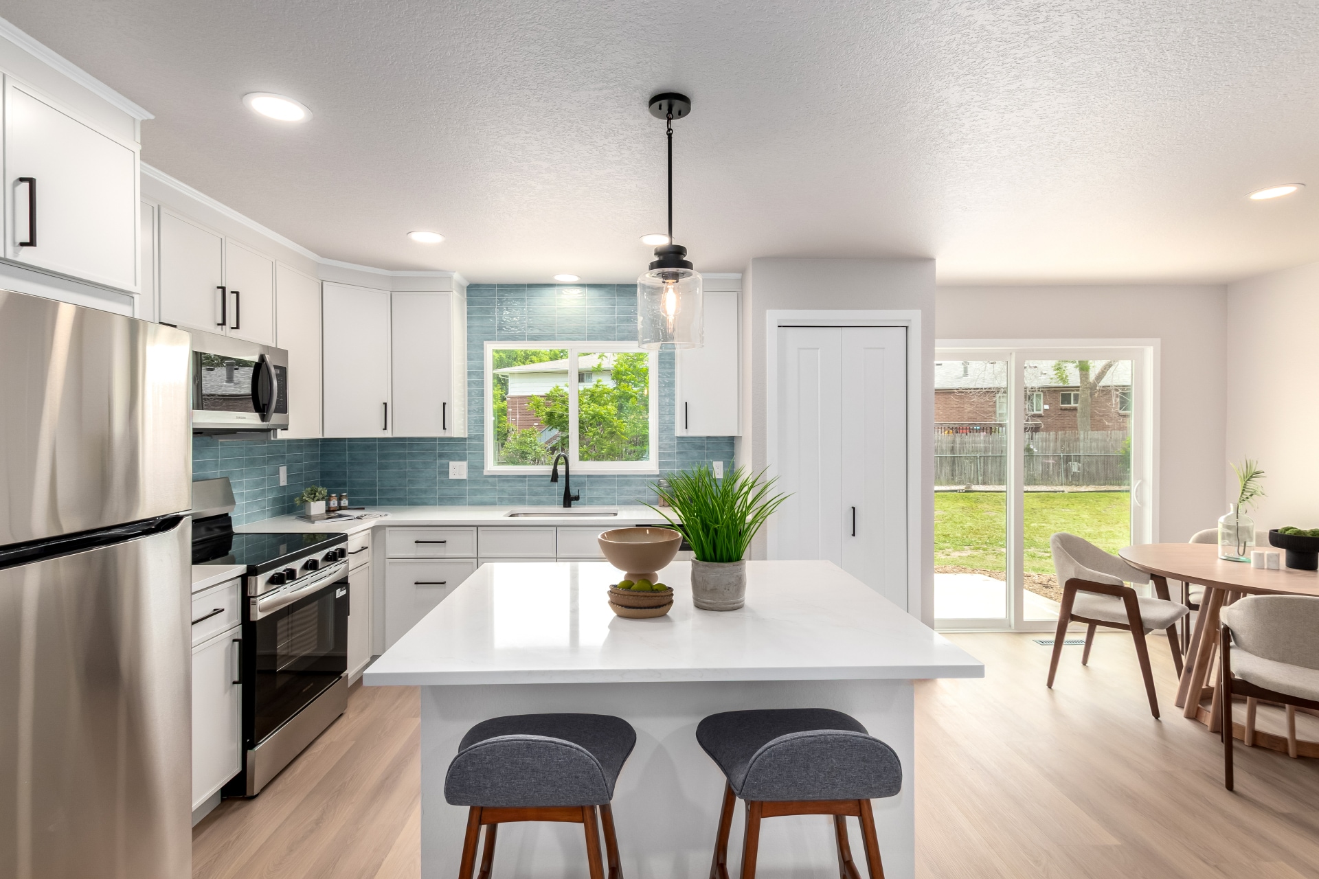 Building Photo - 1011 Yeager Dr