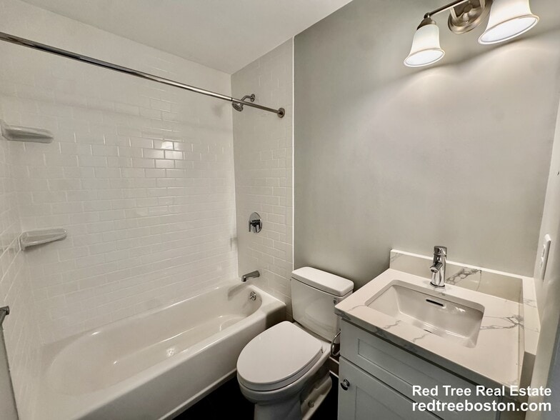 Building Photo - 97 Spring St