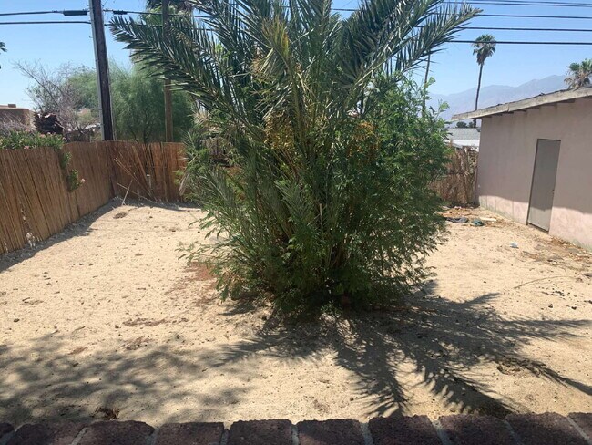 Building Photo - "Cozy Desert Oasis: Charming 2-Bed, 2-Bath...