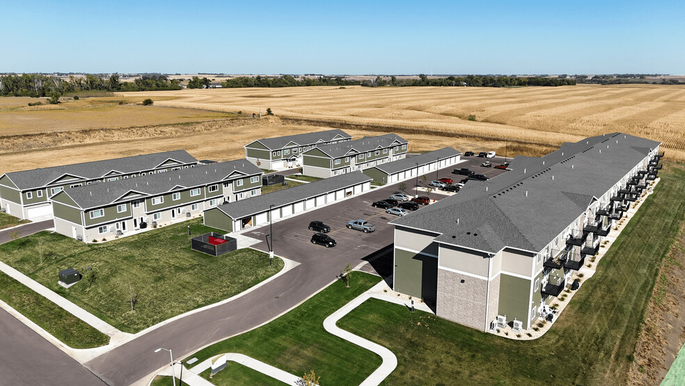 Primary Photo - Maple Pass Apartments & Townhomes