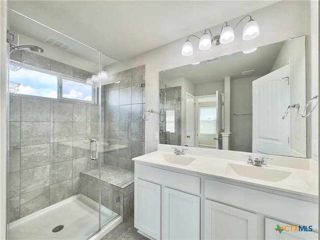 Building Photo - 308 Craters of the Moon Blvd