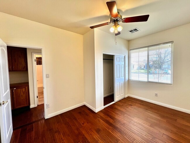 Building Photo - 11116 Southwales Ct